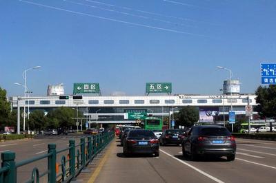 義烏小飾品批發市場在哪里進貨(義烏小商品供貨平臺進貨攻略)